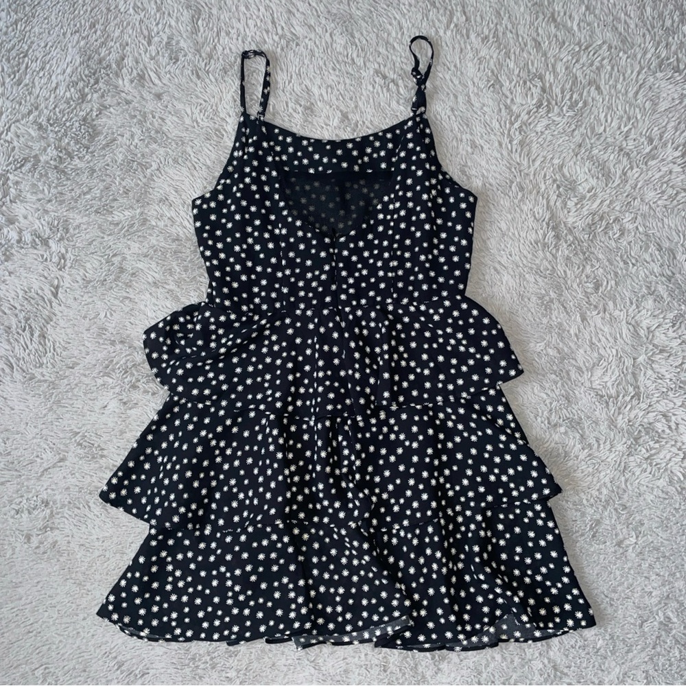 Forever 21 Black Ditsy Floral Daisy Tiered Mini Dress Size Small Spaghetti Strap - Picture 4 of 7